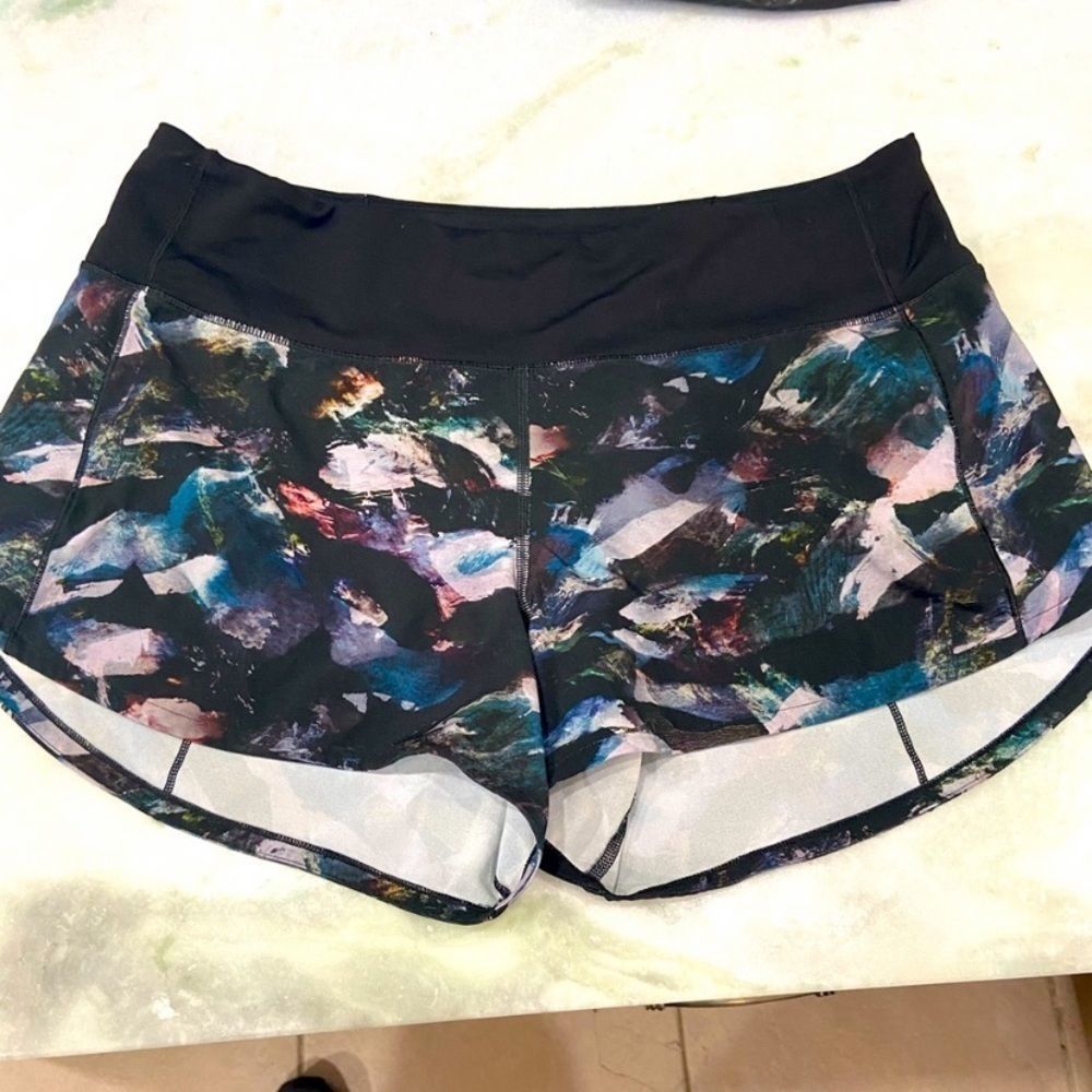 Lululemon Run Times Running Shorts 10 Tall